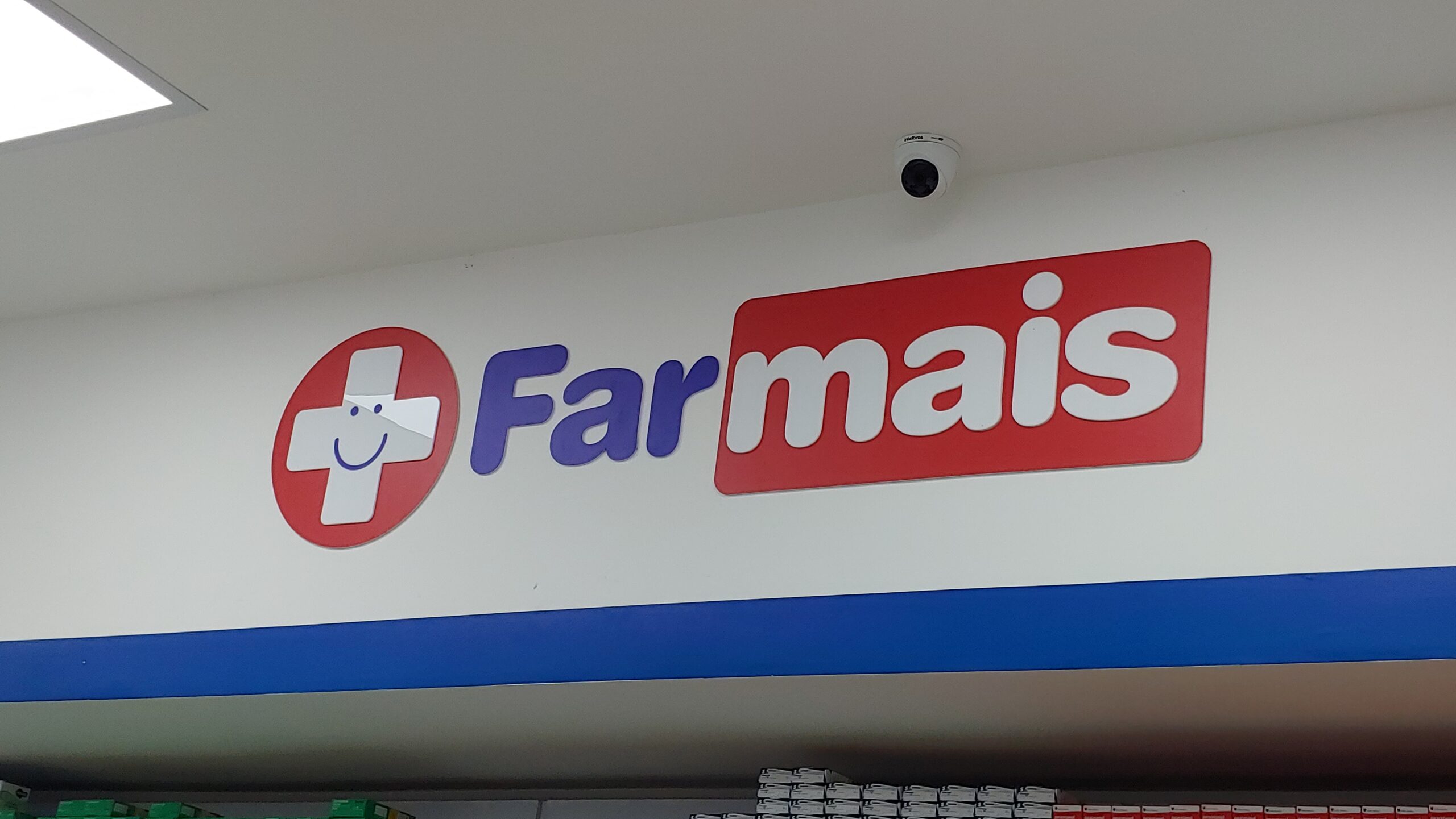 Logo em acrílico Farmais